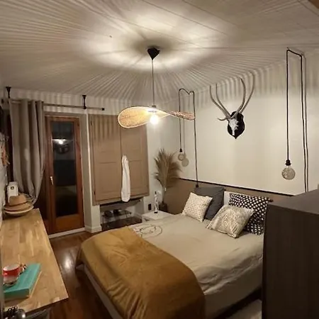 Les Iles Homestay
